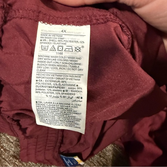 NWOT Plus Size Old Navy Maroon Athletic Shorts size 4X - Picture 7 of 7